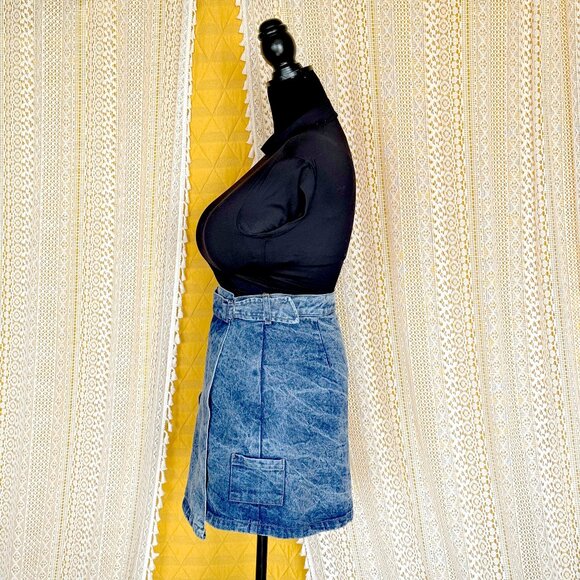 THE PEOPLE Vs. Acid Wash Denim Wrap Mini Skirt with Pockets | Size M | Retro Y2k - Picture 7 of 17
